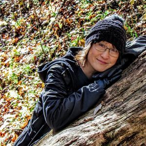 Meet your Posher, Joni